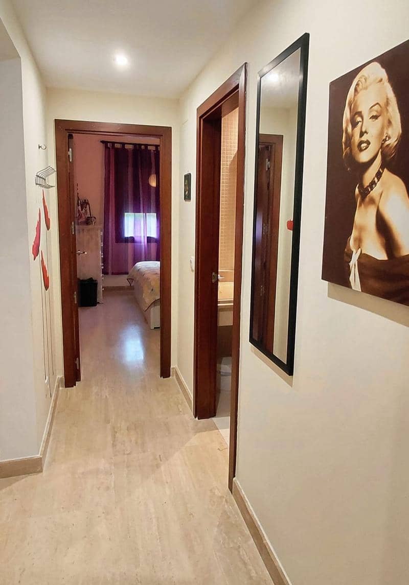 Piso de 2 habitaciones en Estepona en alquiler con piscina - 1.500 € (Ref: 9603579)