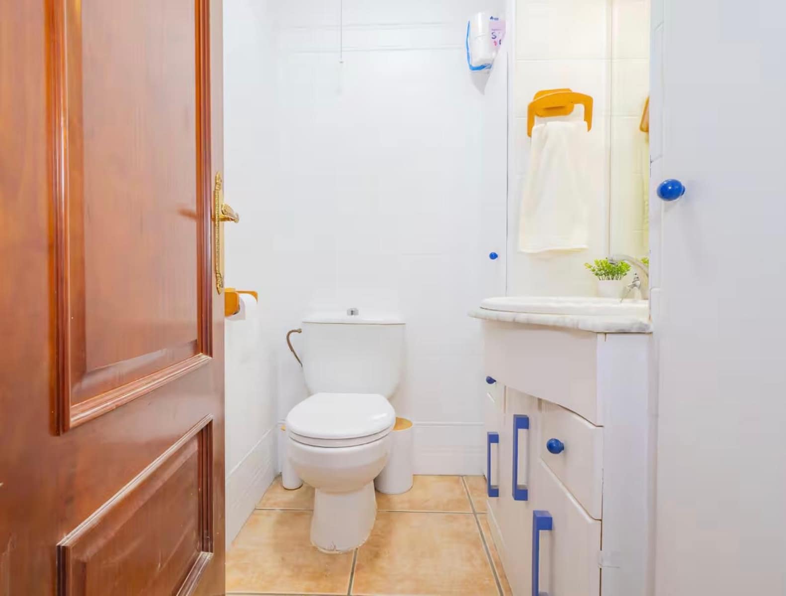 Villa/Maison de 4 chambres à louer à Alhaurin de la Torre avec piscine garage - 4 800 € (Ref: 9606971)