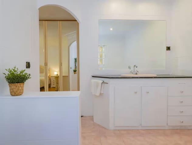 4 sovrum Villa att hyra i Alhaurín de la Torre med pool garage - 4 800 € (Ref: 9606971)