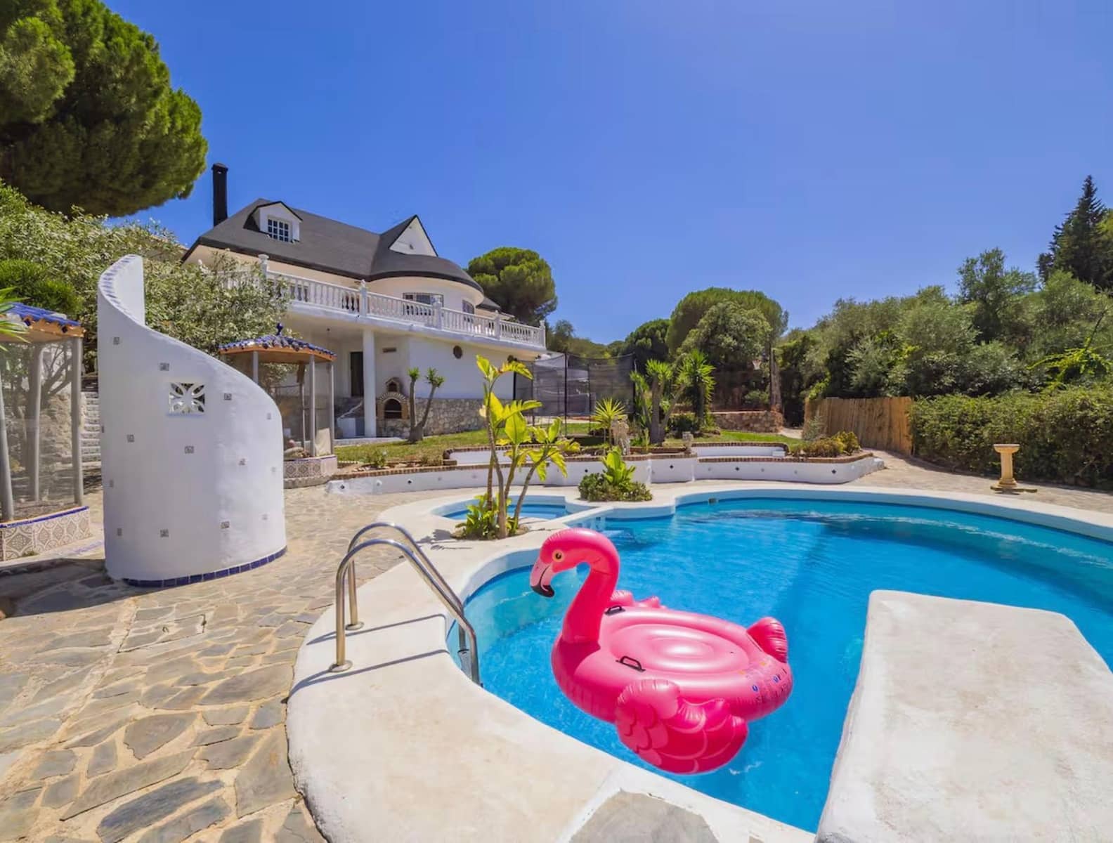 Villa/Maison de 4 chambres à louer à Alhaurin de la Torre avec piscine garage - 4 800 € (Ref: 9606971)