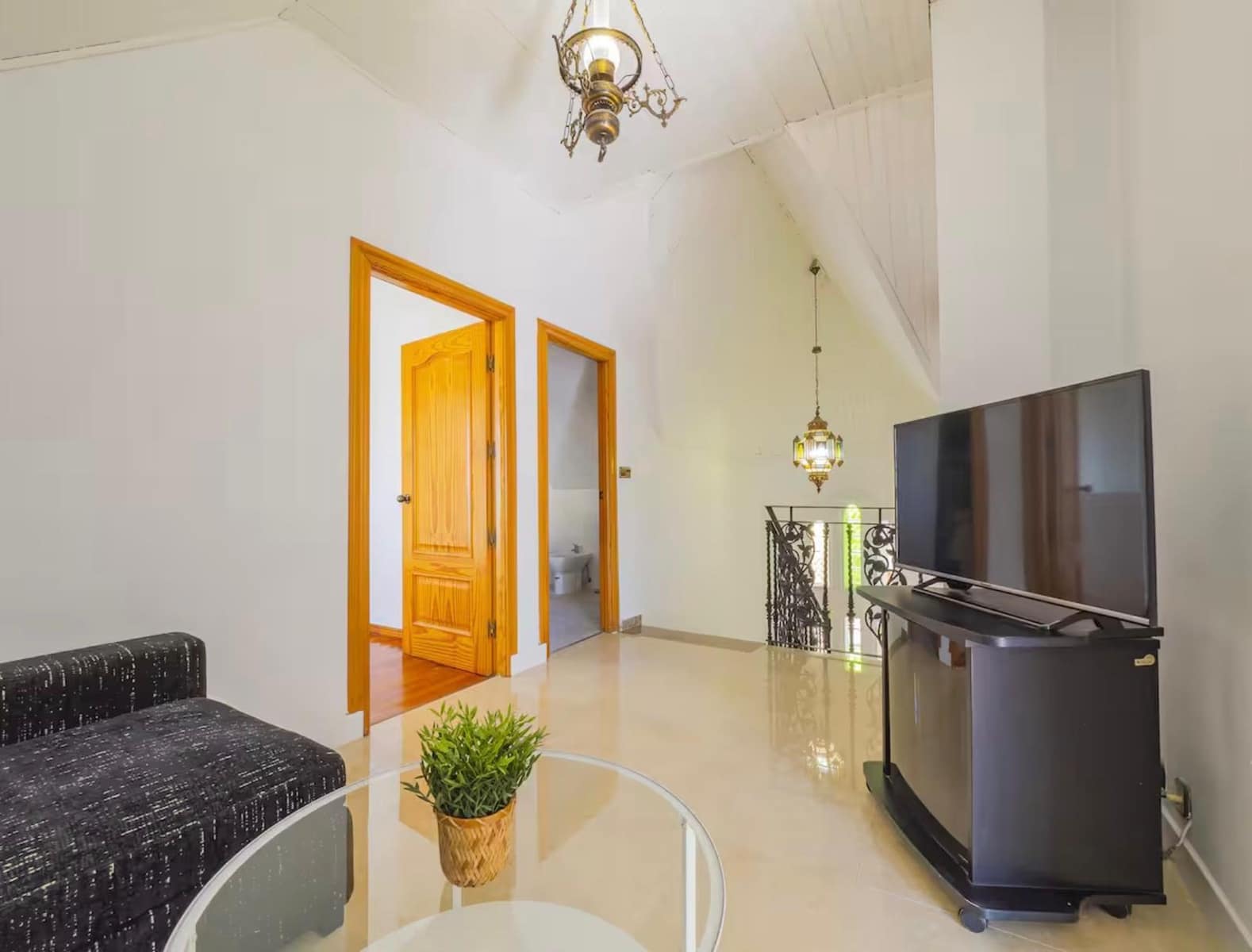 Villa/Maison de 4 chambres à louer à Alhaurin de la Torre avec piscine garage - 4 800 € (Ref: 9606971)