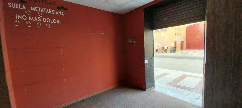 Kommersiell til salgs i Malaga by - € 227 000 (Ref: 9610331)