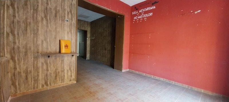 Kommersiell til salgs i Malaga by - € 227 000 (Ref: 9610331)