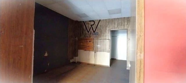 Kommersiell til salgs i Málaga by - € 227 000 (Ref: 9610331)