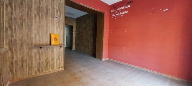 Kommersiell til salgs i Málaga by - € 227 000 (Ref: 9610331)