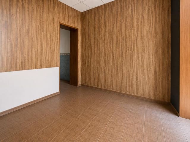 Kommersiell til salgs i Centro, Málaga by - € 227 000 (Ref: 9610331)