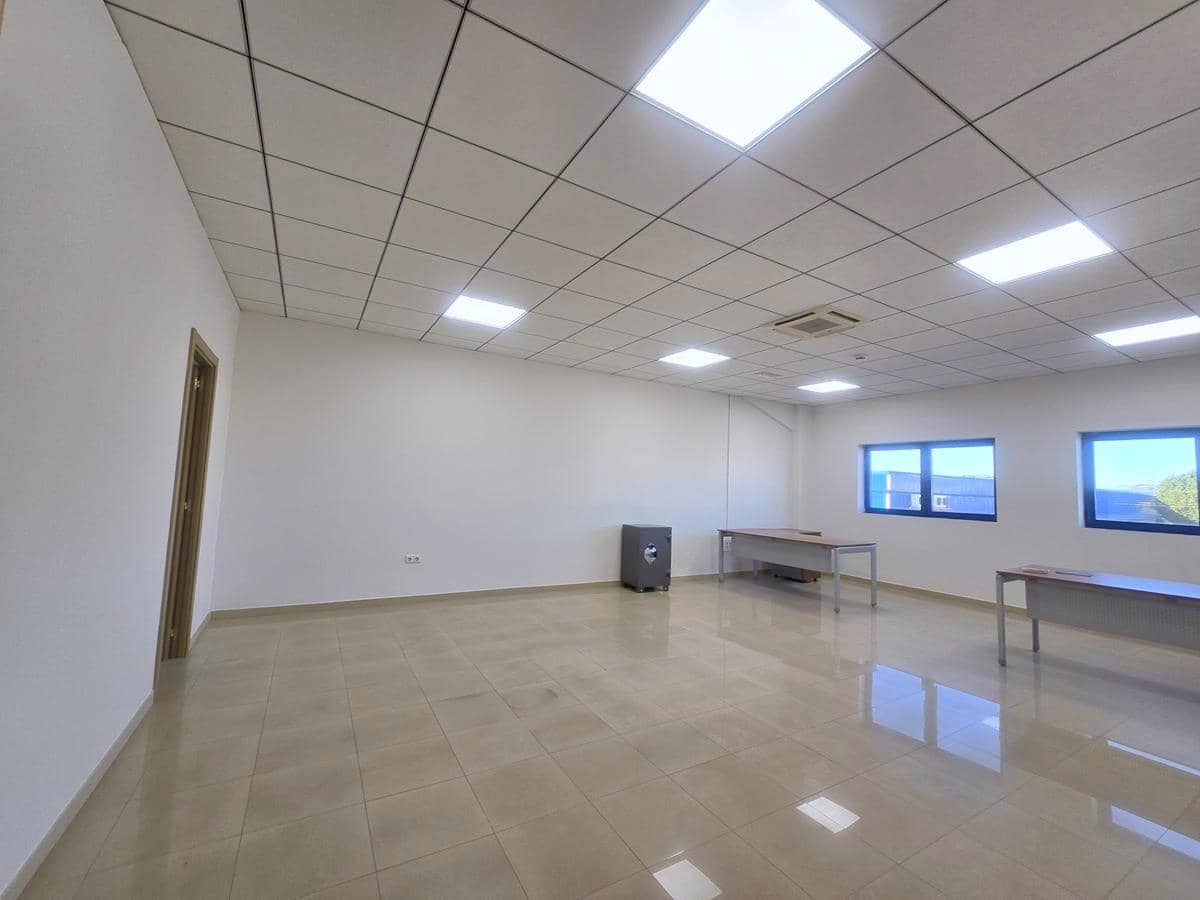 Business for rent in Campanillas with garage - € 22,000 (Ref: 9611870)