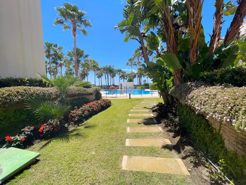 1 bedroom Flat for rent in New Golden Mile with pool garage - € 2,500 (Ref: 9626854)