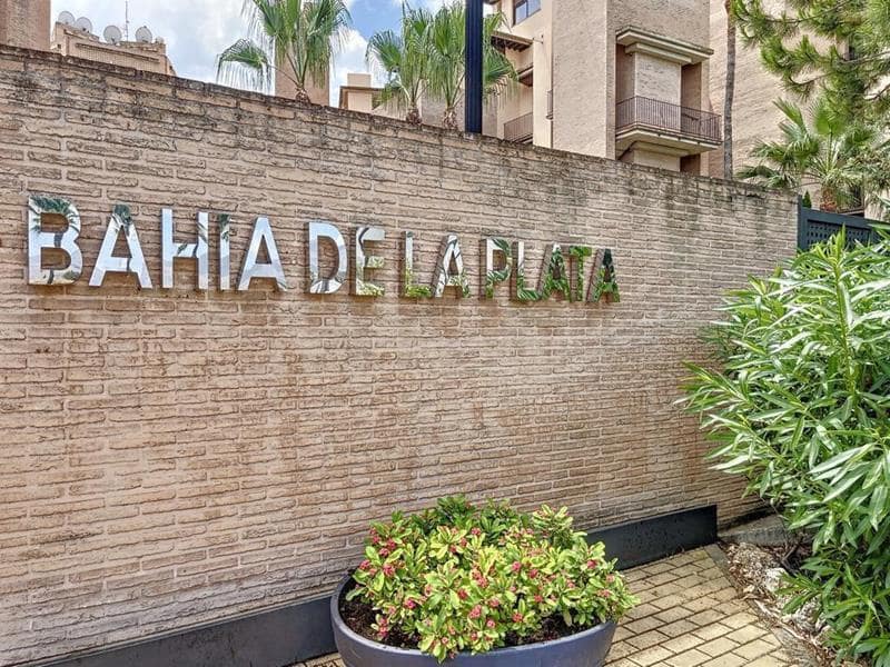 1 bedroom Flat for rent in New Golden Mile with pool garage - € 2,500 (Ref: 9626854)