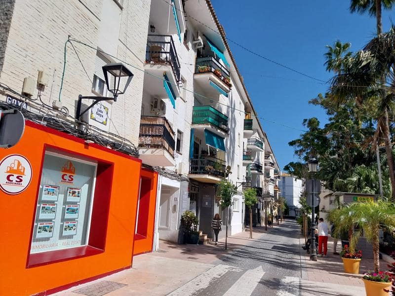 2 slaapkamer Flat te koop in Estepona - € 202.500 (Ref: 9635070)