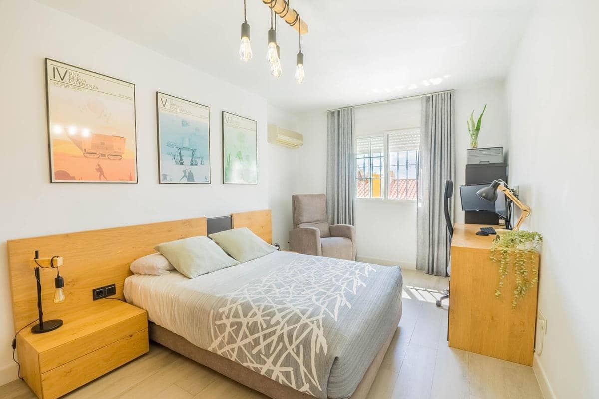 3 chambre Villa/Maison Mitoyenne à vendre à Malaga ville avec garage - 545 000 € (Ref: 9635071)