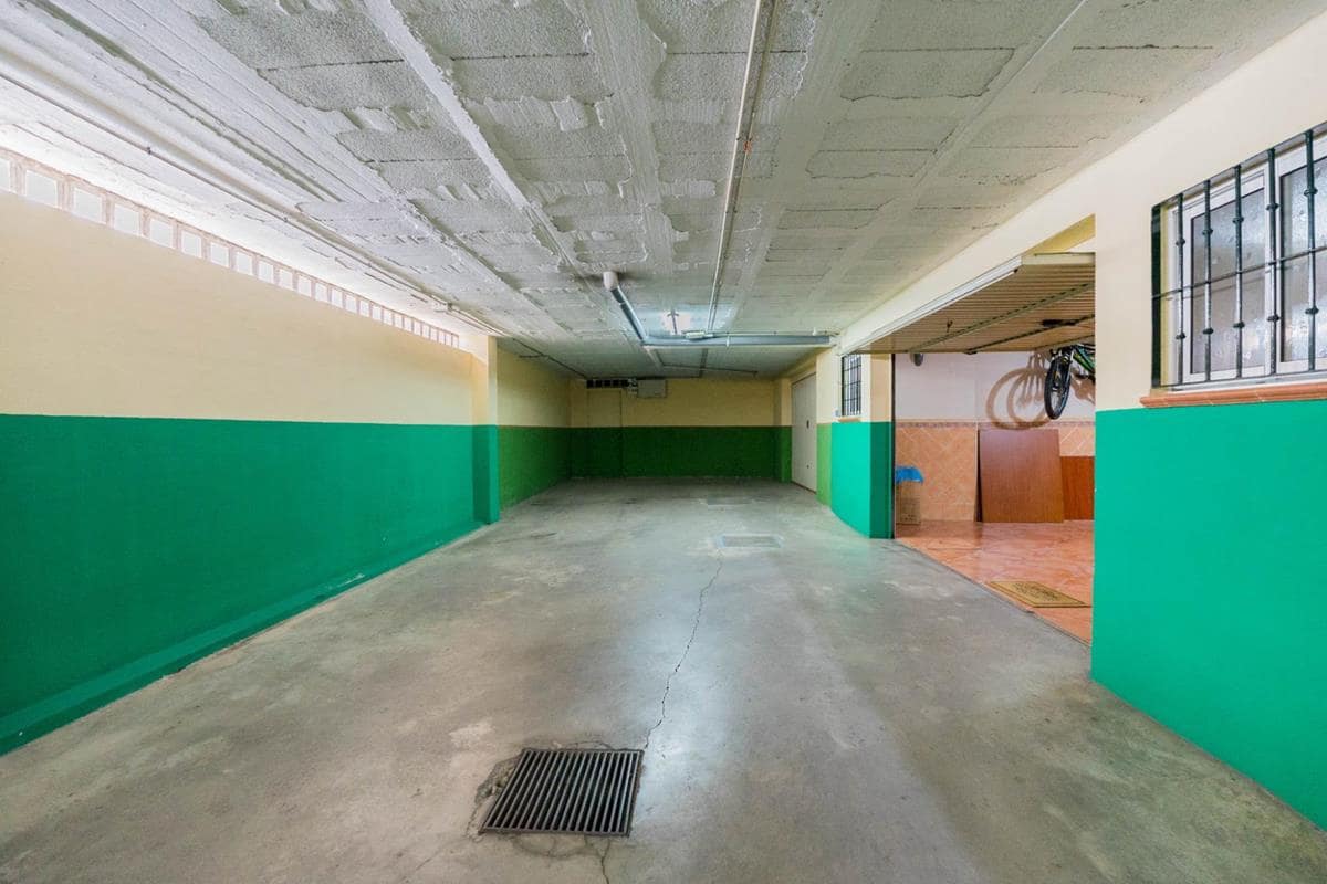 3 chambre Villa/Maison Mitoyenne à vendre à Malaga ville avec garage - 545 000 € (Ref: 9635071)