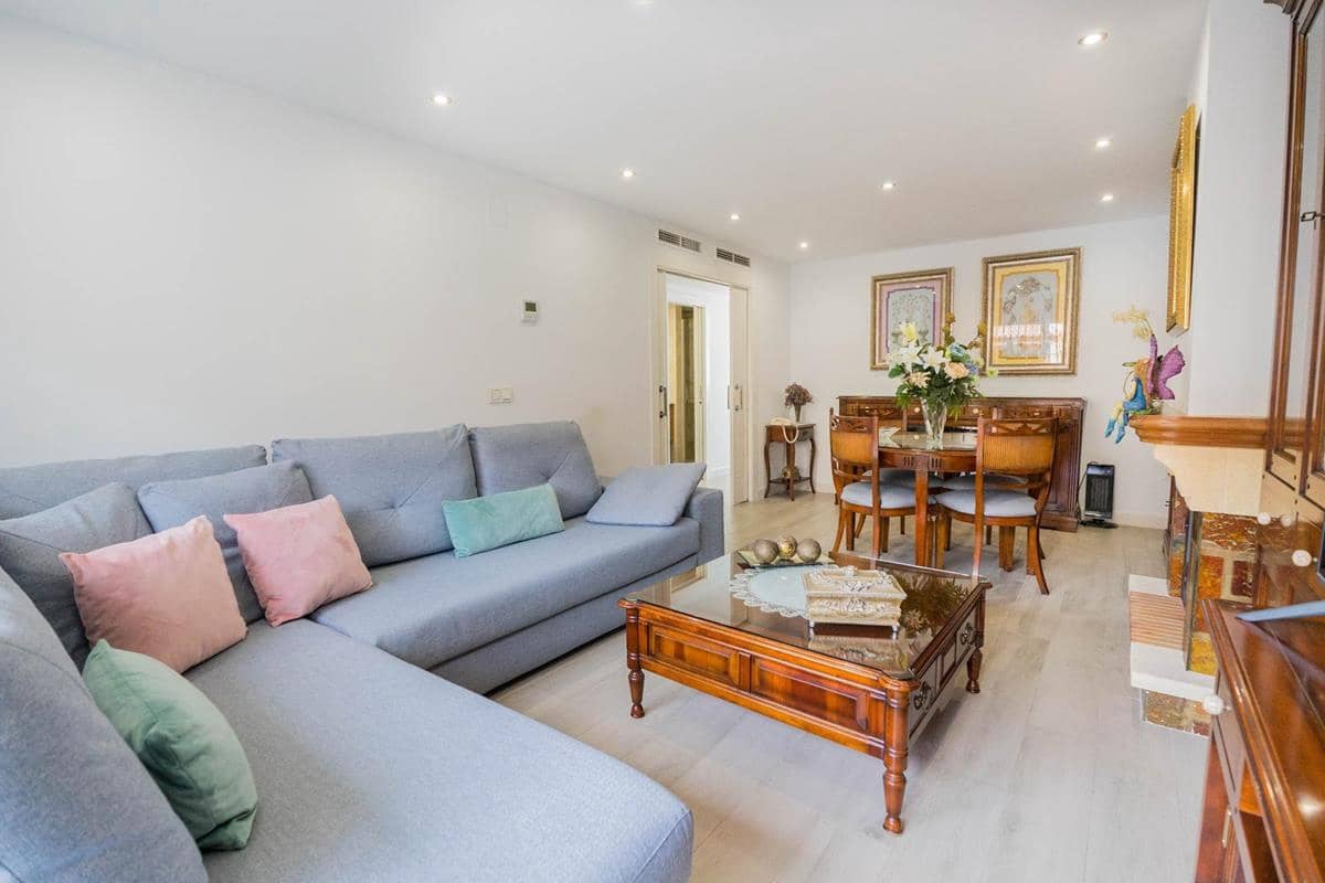 3 chambre Villa/Maison Mitoyenne à vendre à Malaga ville avec garage - 545 000 € (Ref: 9635071)