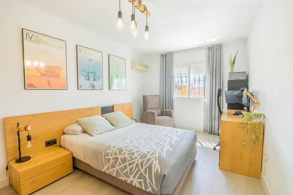 3 chambre Villa/Maison Mitoyenne à vendre à Malaga ville avec garage - 545 000 € (Ref: 9635071)