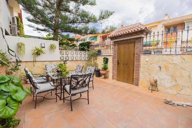3 chambre Villa/Maison Mitoyenne à vendre à Malaga ville avec garage - 545 000 € (Ref: 9635071)