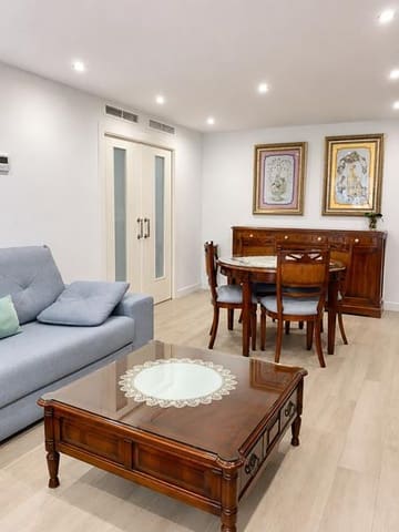 3 soveværelse Rækkehus til salg i Málaga by med garage - € 487.900 (Ref: 9635071)