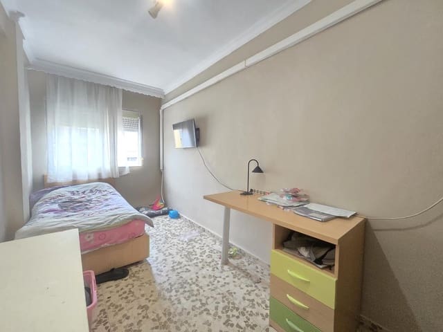 3 camera da letto Appartamento in vendita in Cruz de Humilladero, Malaga città - 260.000 € (Rif: 9650817)