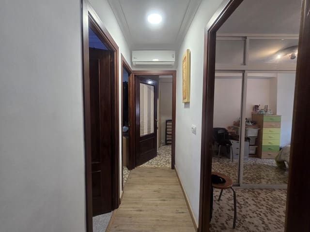 3 camera da letto Appartamento in vendita in Cruz de Humilladero, Malaga città - 260.000 € (Rif: 9650817)