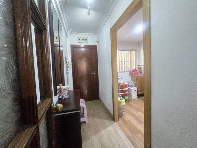 3 camera da letto Appartamento in vendita in Cruz de Humilladero, Malaga città - 260.000 € (Rif: 9650817)