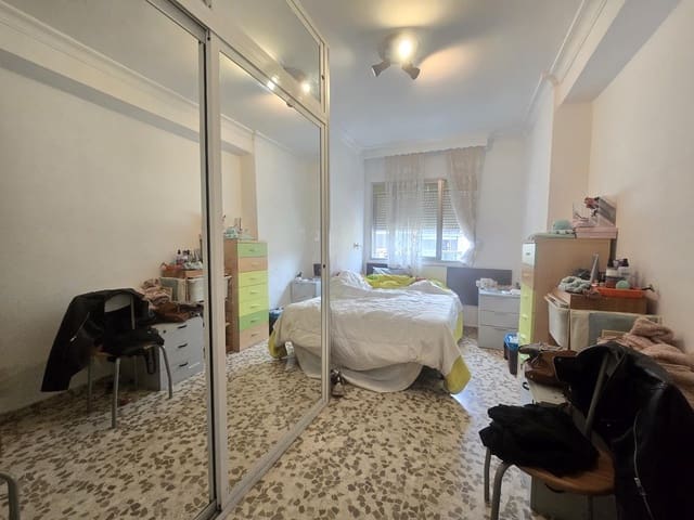 3 Zimmer Wohnung zu verkaufen in Cruz de Humilladero, Málaga Stadt - 260.000 € (Ref: 9650817)