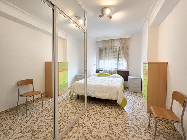 3 soverom Leilighet til salgs i Cruz de Humilladero, Málaga by - € 260 000 (Ref: 9650817)