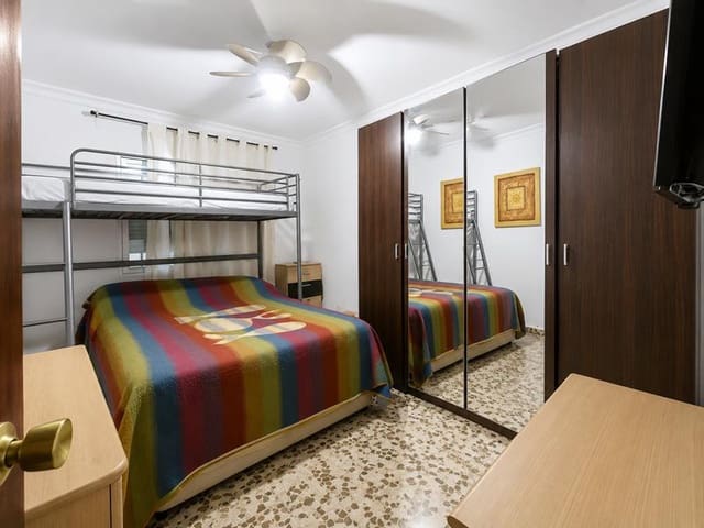 3 soverom Leilighet til salgs i Cruz de Humilladero, Málaga by - € 260 000 (Ref: 9650817)