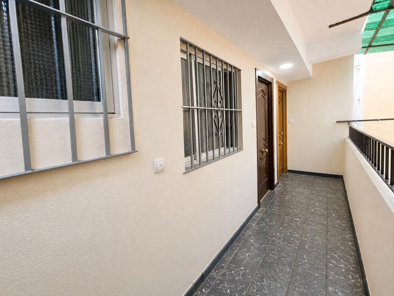 3 Zimmer Wohnung zu verkaufen in Malaga Stadt - 260.000 € (Ref: 9650817)