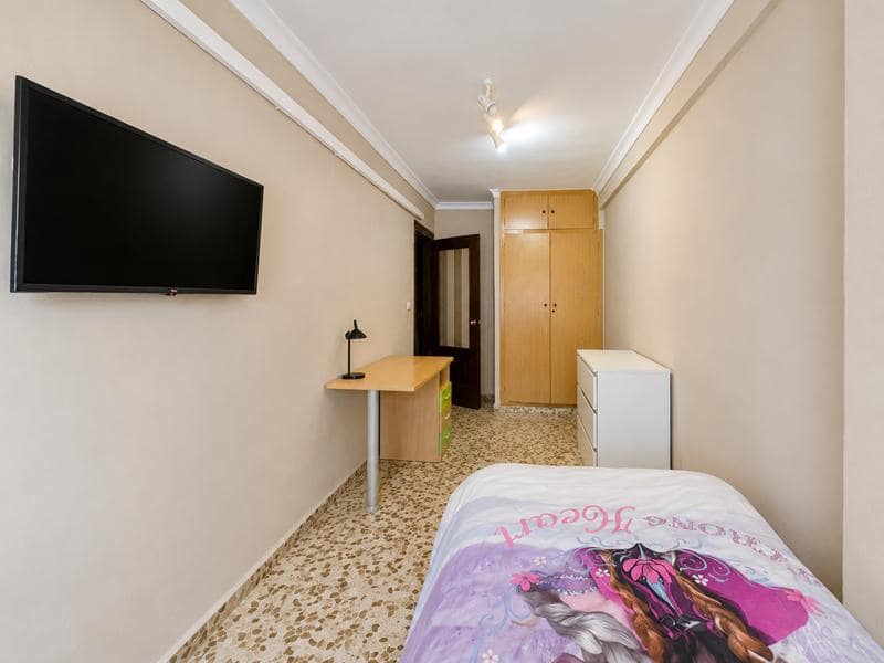 3 Zimmer Wohnung zu verkaufen in Malaga Stadt - 260.000 € (Ref: 9650817)