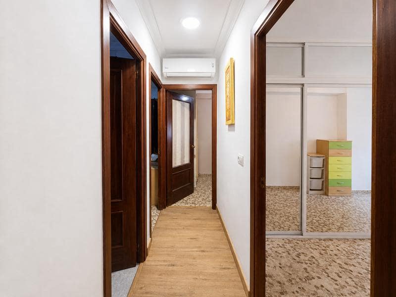 3 Zimmer Wohnung zu verkaufen in Malaga Stadt - 260.000 € (Ref: 9650817)