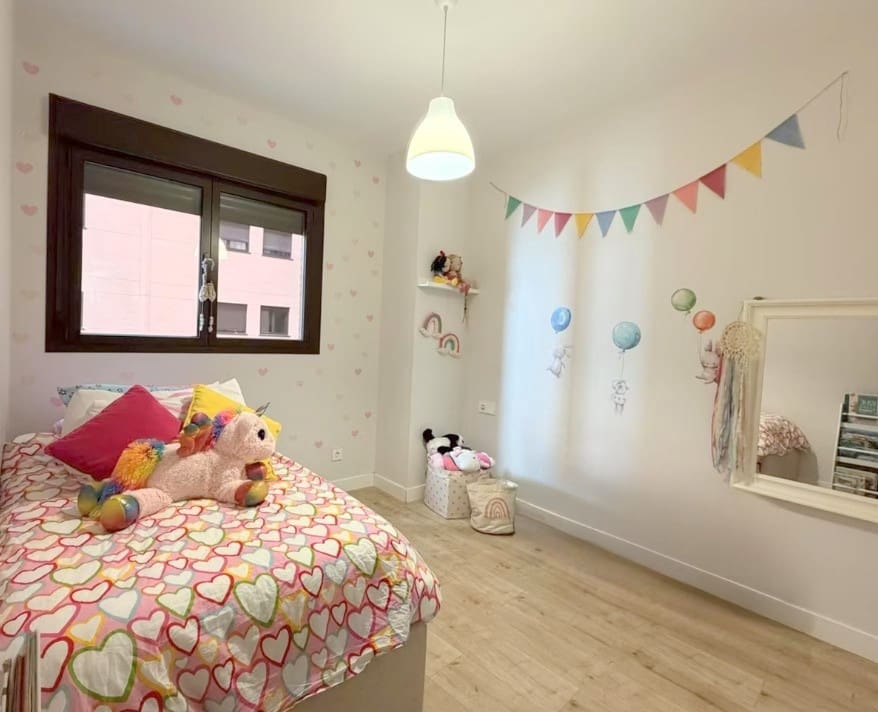 Piso de 3 habitaciones en Málaga ciudad en venta con piscina garaje - 615.000 € (Ref: 9665283)