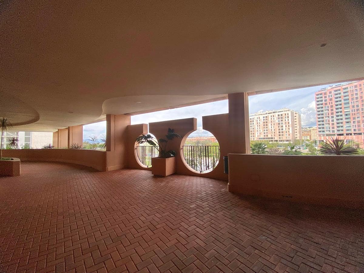 Piso de 3 habitaciones en Málaga ciudad en venta con piscina garaje - 615.000 € (Ref: 9665283)