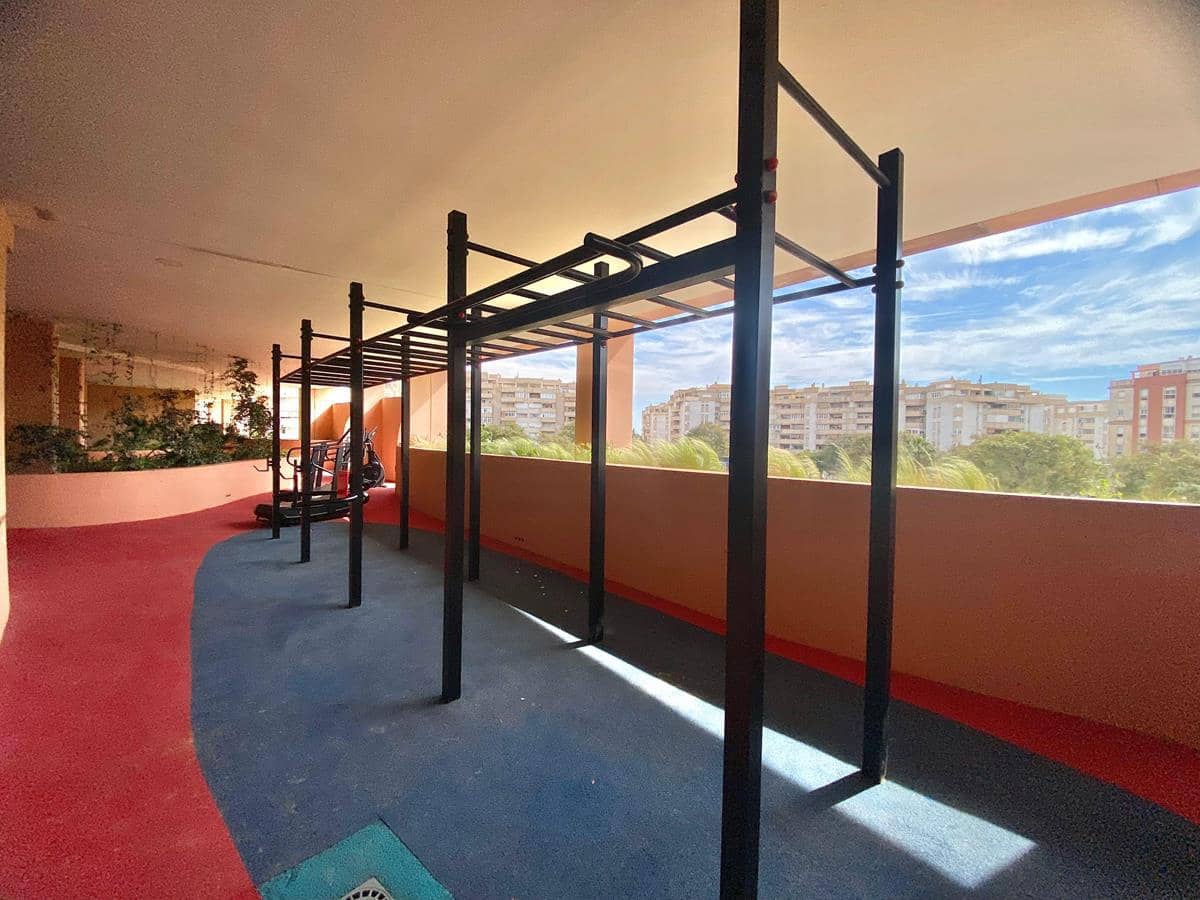 Piso de 3 habitaciones en Málaga ciudad en venta con piscina garaje - 615.000 € (Ref: 9665283)