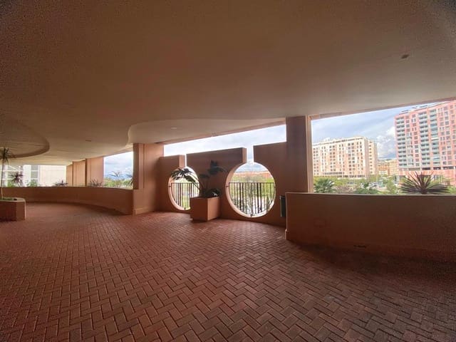 Piso de 3 habitaciones en Teatinos, Málaga ciudad en venta con piscina garaje - 615.000 € (Ref: 9665283)