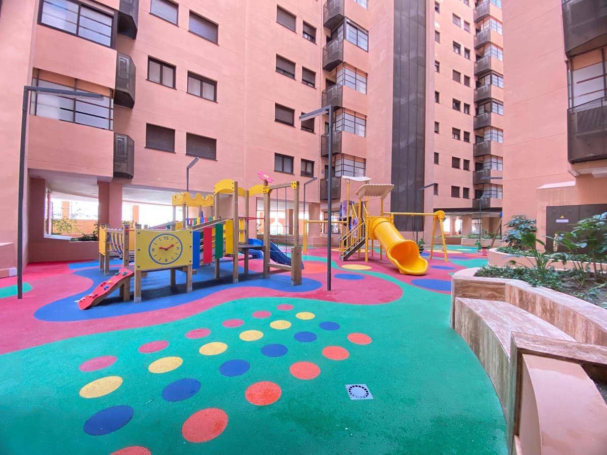 Piso de 3 habitaciones en Málaga ciudad en venta con piscina garaje - 615.000 € (Ref: 9665283)