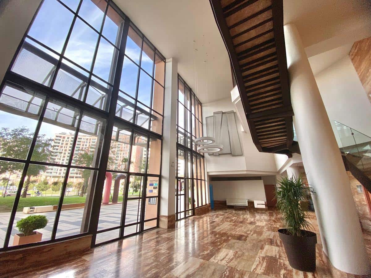 Piso de 3 habitaciones en Málaga ciudad en venta con piscina garaje - 615.000 € (Ref: 9665283)