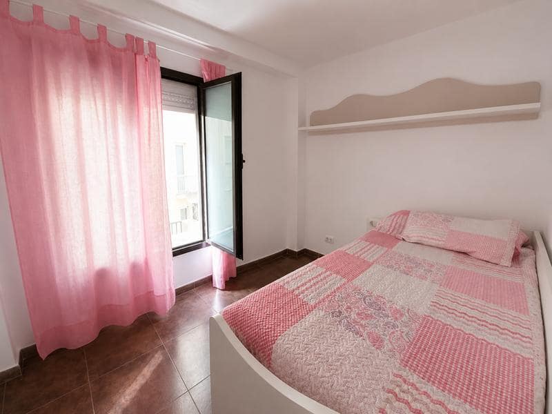 Piso de 2 habitaciones en San Luis de Sabinillas en venta - 212.100 € (Ref: 9665514)