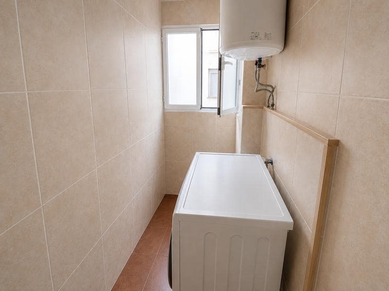 Piso de 2 habitaciones en San Luis de Sabinillas en venta - 212.100 € (Ref: 9665514)