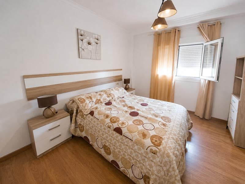 Piso de 2 habitaciones en San Luis de Sabinillas en venta - 212.100 € (Ref: 9665514)