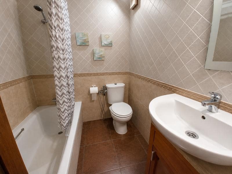 Piso de 2 habitaciones en San Luis de Sabinillas en venta - 212.100 € (Ref: 9665514)
