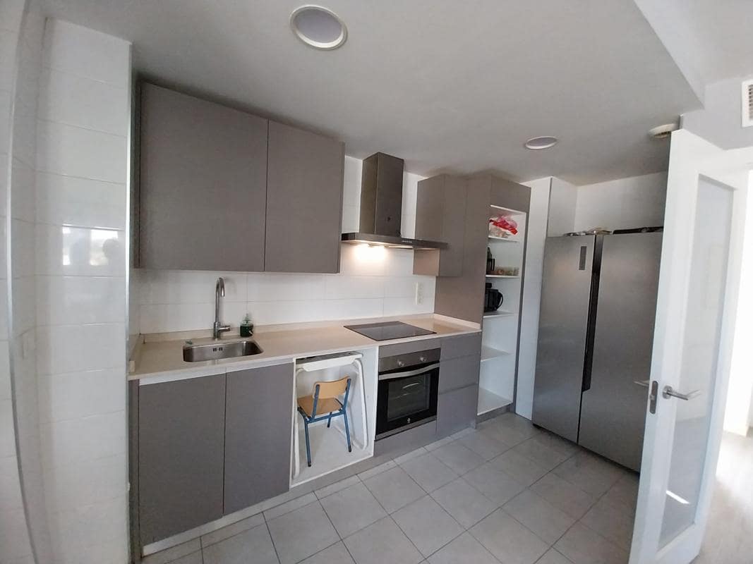 Ático de 2 habitaciones en Estepona en venta con piscina garaje - 390.000 € (Ref: 9665515)