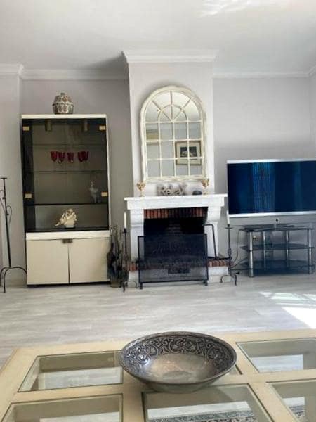 3 makuuhuone Rivitalo vuokrattavana paikassa Estepona mukana uima-altaan - 2 100 € (Ref: 9665516)