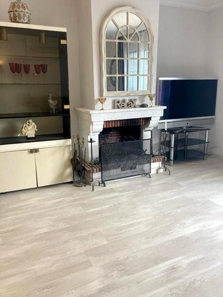 3 makuuhuone Rivitalo vuokrattavana paikassa Estepona mukana uima-altaan - 2 100 € (Ref: 9665516)