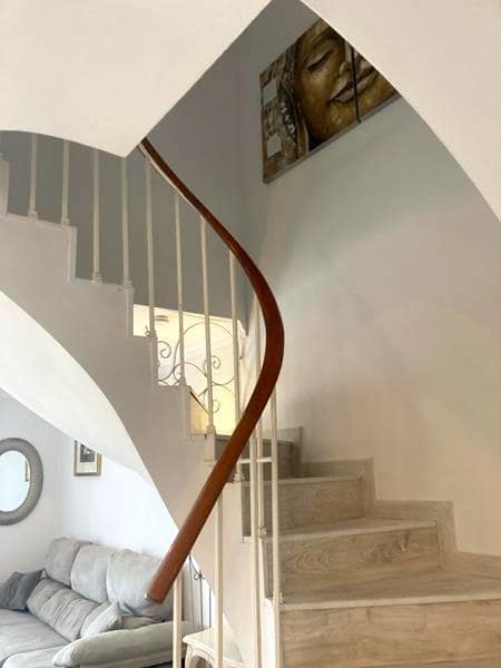 3 makuuhuone Rivitalo vuokrattavana paikassa Estepona mukana uima-altaan - 2 100 € (Ref: 9665516)