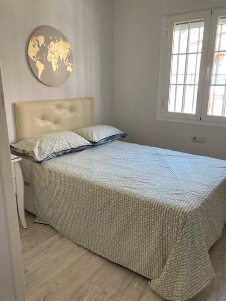 3 makuuhuone Rivitalo vuokrattavana paikassa Estepona mukana uima-altaan - 2 100 € (Ref: 9665516)