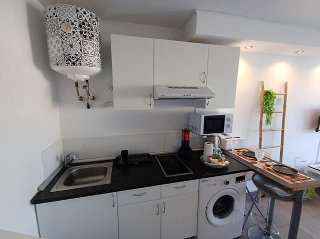 1 soverom Leilighet til salgs i Estepona - € 199 000 (Ref: 9676435)