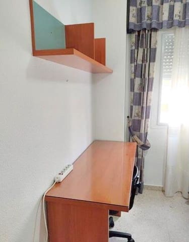 3 quarto Apartamento para arrendar em Málaga cidade com piscina - 1 500 € (Ref: 9688463)