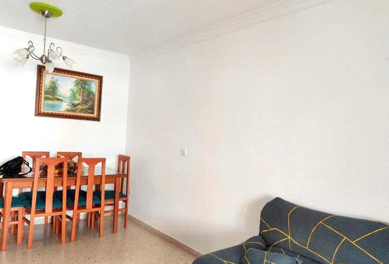 3 quarto Apartamento para arrendar em Malaga cidade com piscina - 1 500 € (Ref: 9688463)