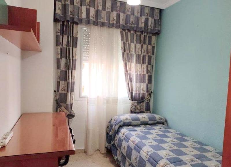 3 quarto Apartamento para arrendar em Malaga cidade com piscina - 1 500 € (Ref: 9688463)