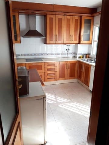 5 camera da letto Villetta a Schiera da affittare in Malaga città con garage - 2.400 € (Rif: 9694197)
