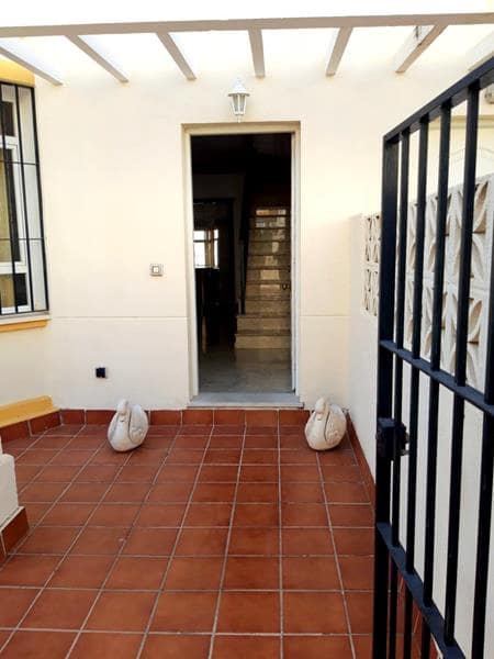 5 camera da letto Villetta a Schiera da affittare in Malaga citta con garage - 2.400 € (Rif: 9694197)